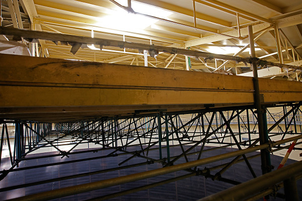 Das Innengerüst hängt direkt under der Gasometer Decke