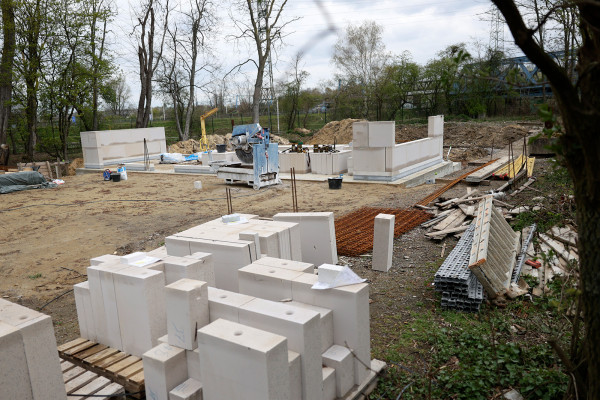 Aufbau der Grundmauern